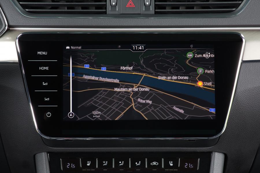 Детали интерьера Skoda Superb Laurin & Klement 2019 года  (WW) (фото 61 из 93)